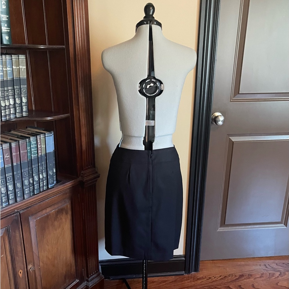 EUC Talbots Wool Blend Black Knee-Length Pencil Skirt for Work - Picture 2 of 6